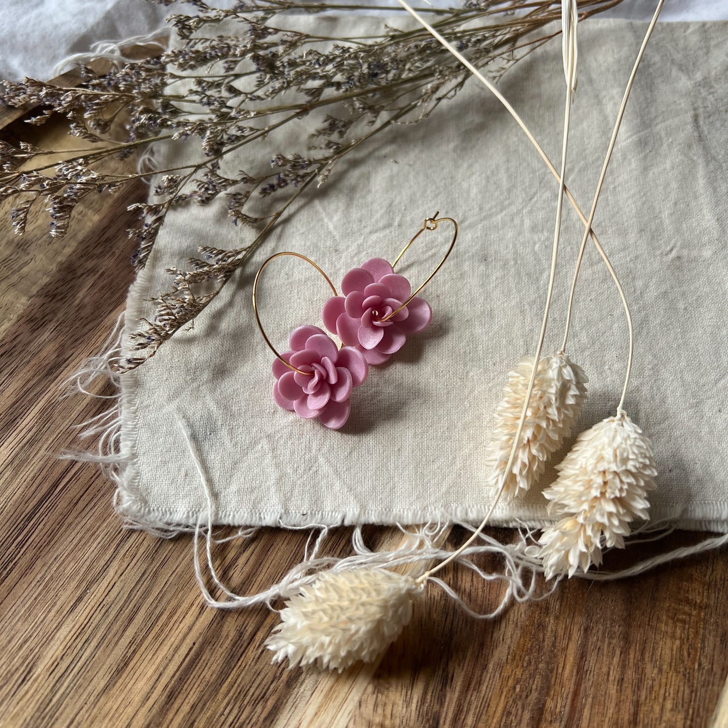 Flower Hoop in Dusky Pink