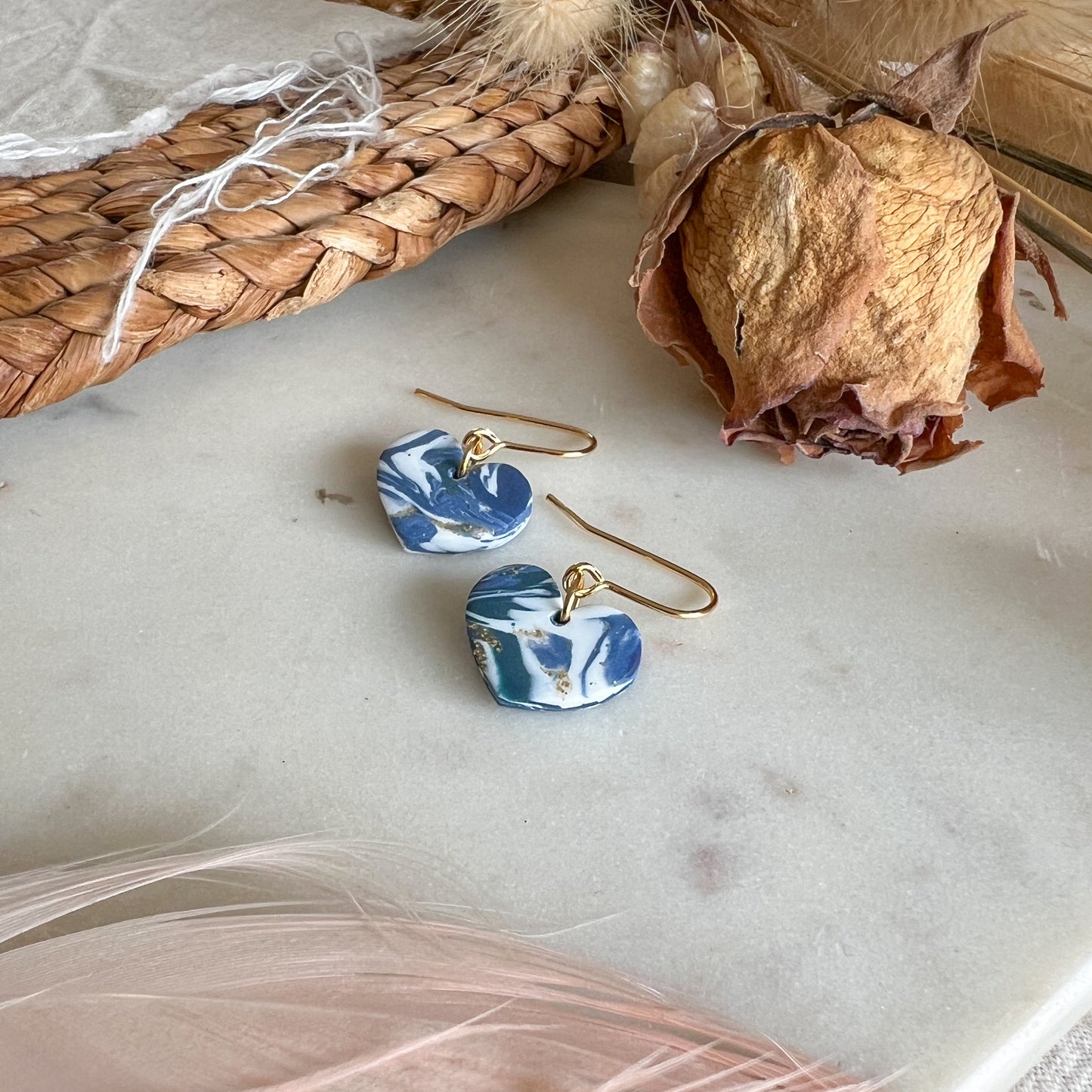 KARA | Heart hook earrings in mussel shell blue marble