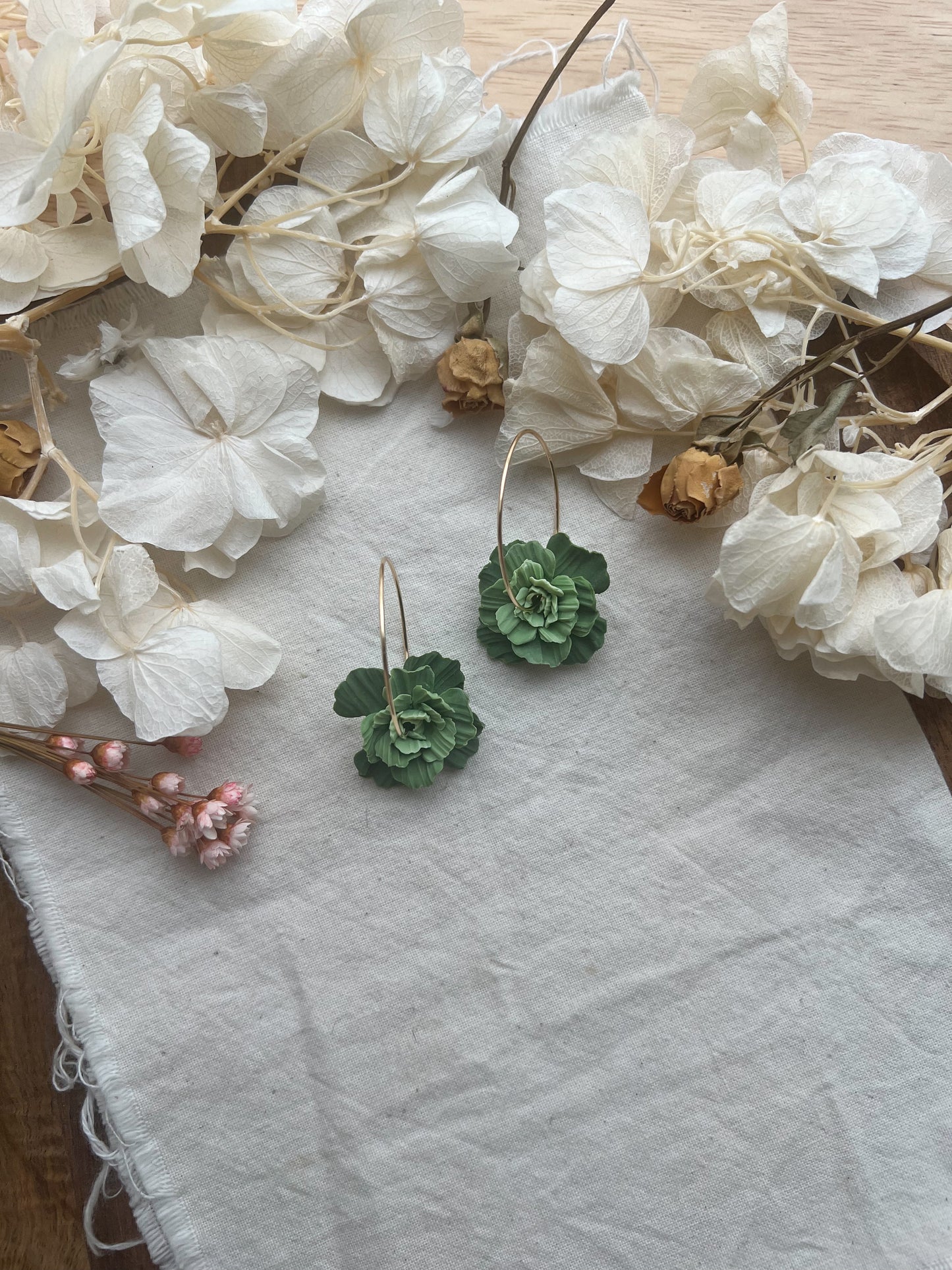 Flower Hoop in Apple Green