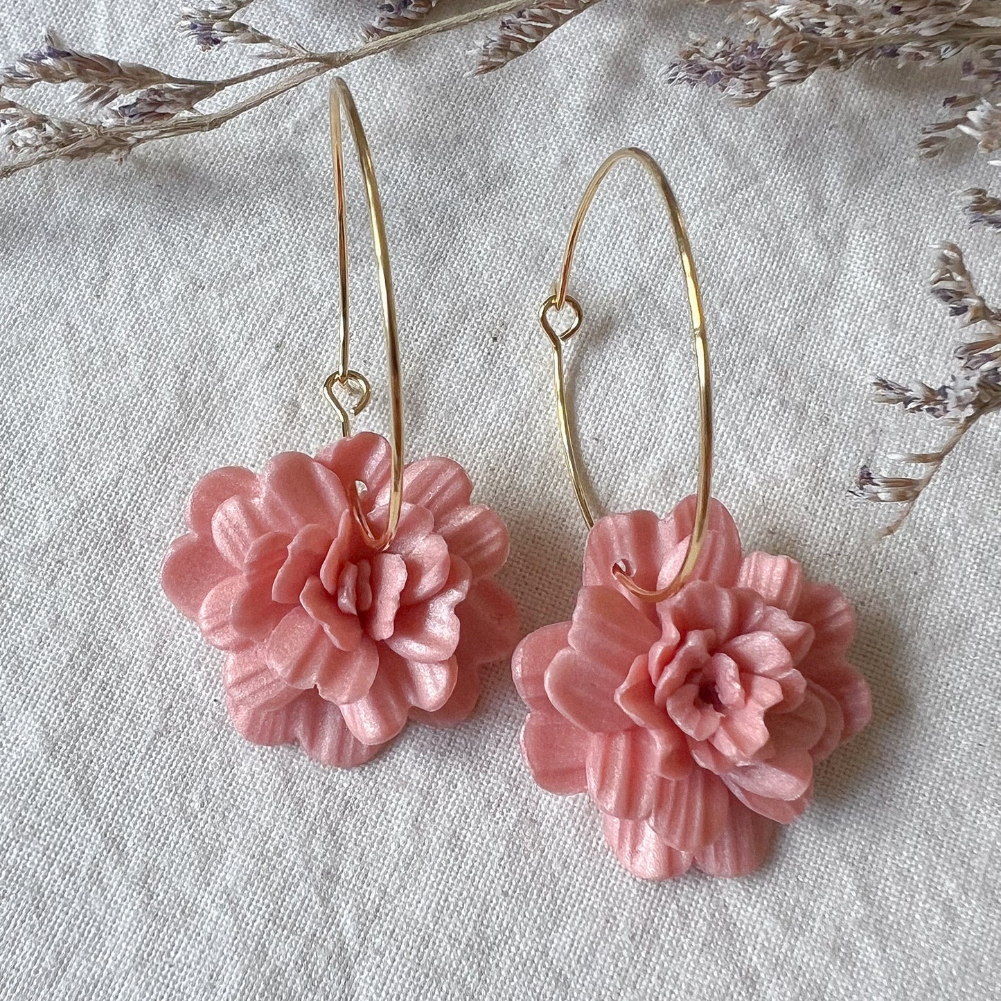 Flower Hoop in Rose Gold Pink