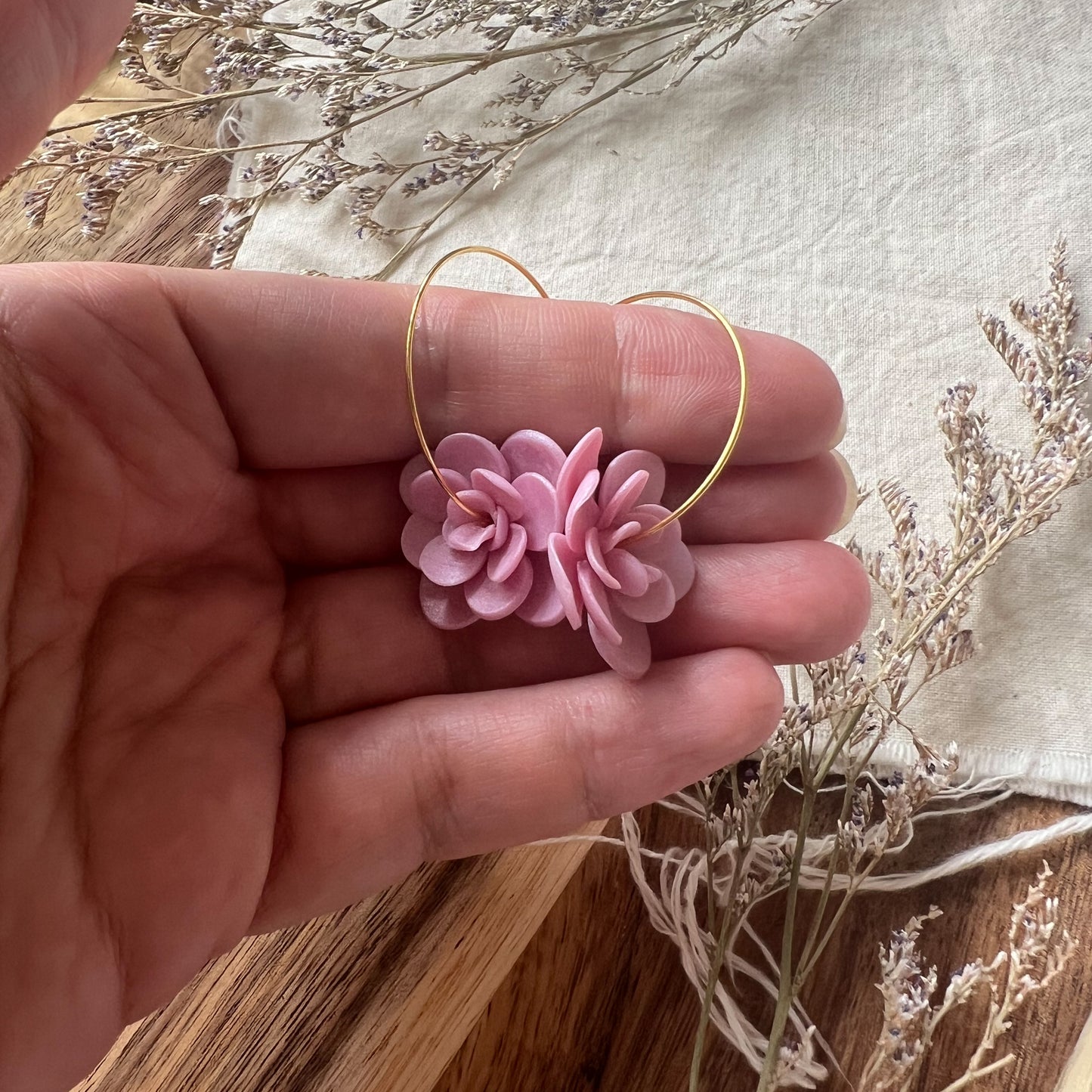 Flower Hoop in Dusky Pink
