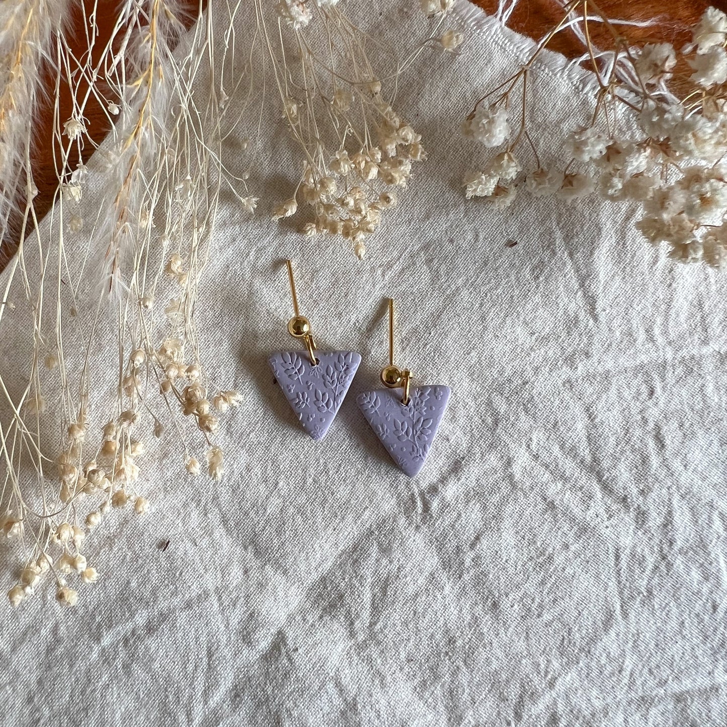 TRIANGLE | triangle stud drop earrings in texture lilac