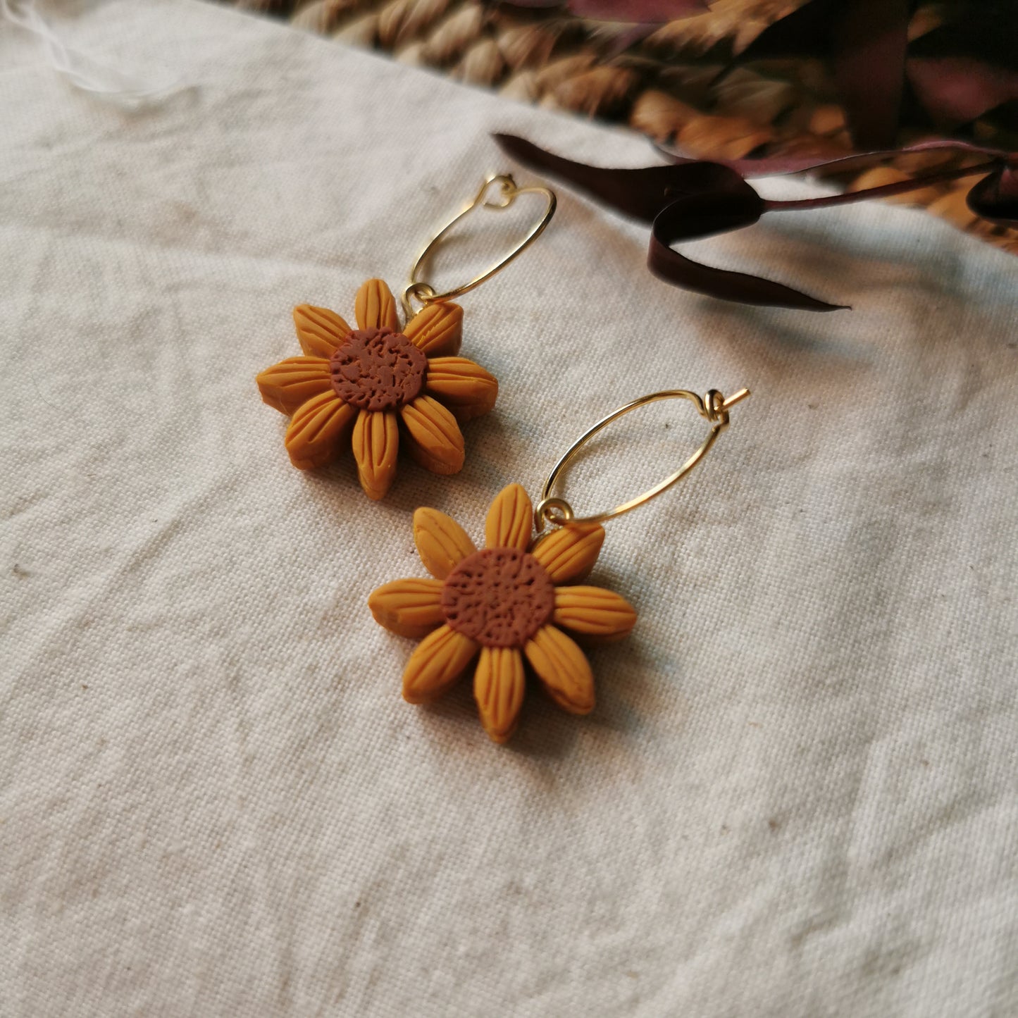 BLEUJEN AN HOWL | sunflower bead 15mm hoop earrings in autumn ochre