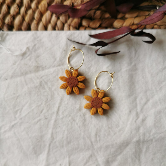 BLEUJEN AN HOWL | sunflower bead 15mm hoop earrings in autumn ochre