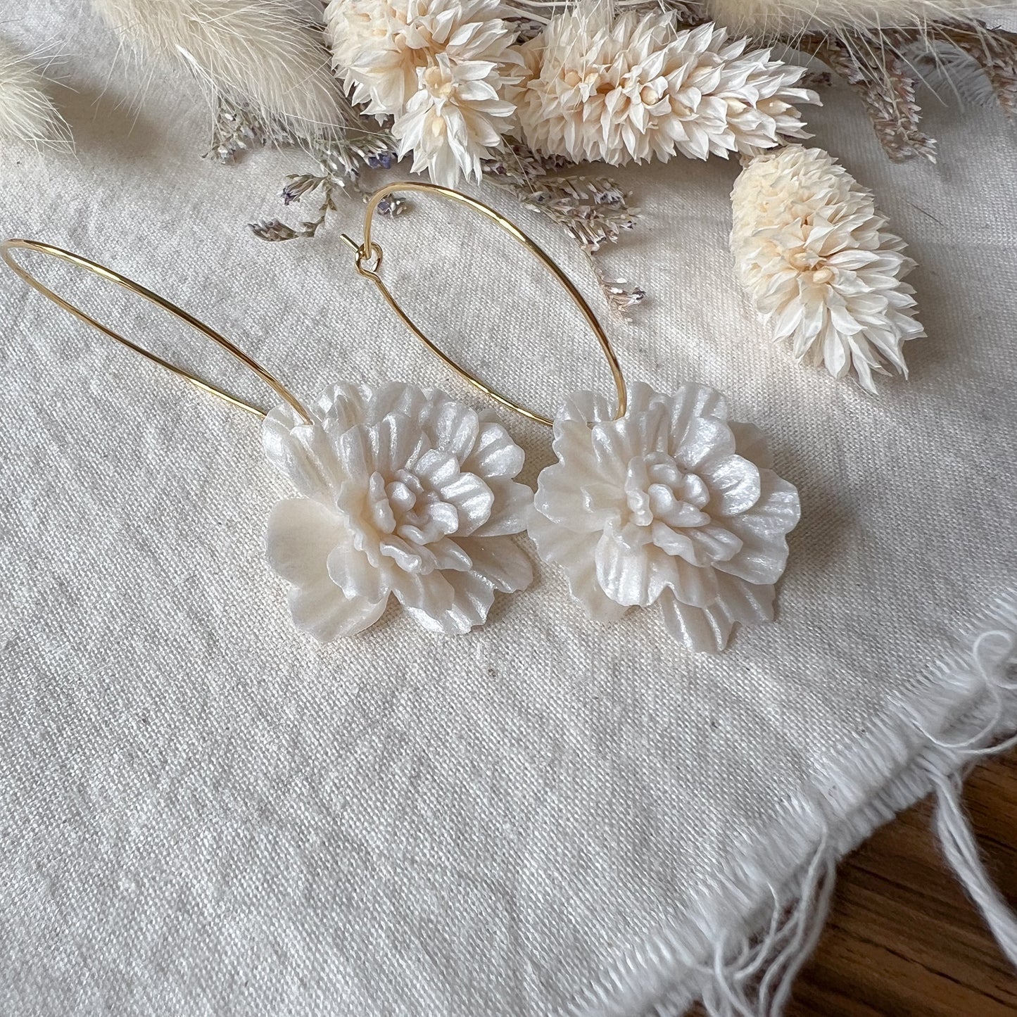 Flower Hoop in Pearl White